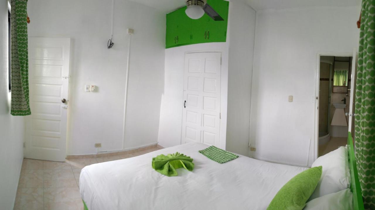 Arboleda Hostal Santo Domingo Ngoại thất bức ảnh