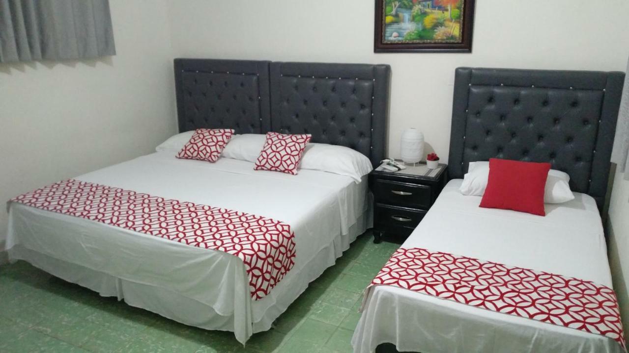 Arboleda Hostal Santo Domingo Ngoại thất bức ảnh