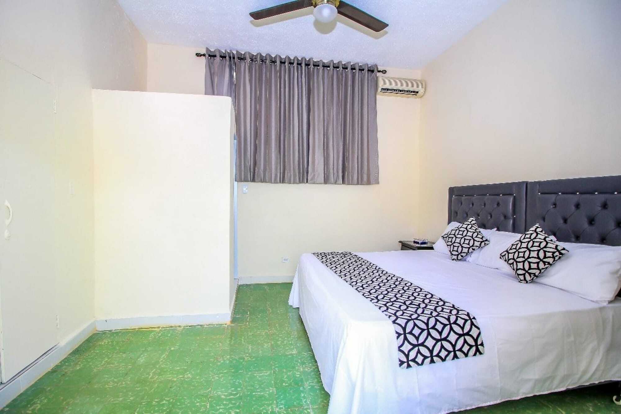 Arboleda Hostal Santo Domingo Ngoại thất bức ảnh
