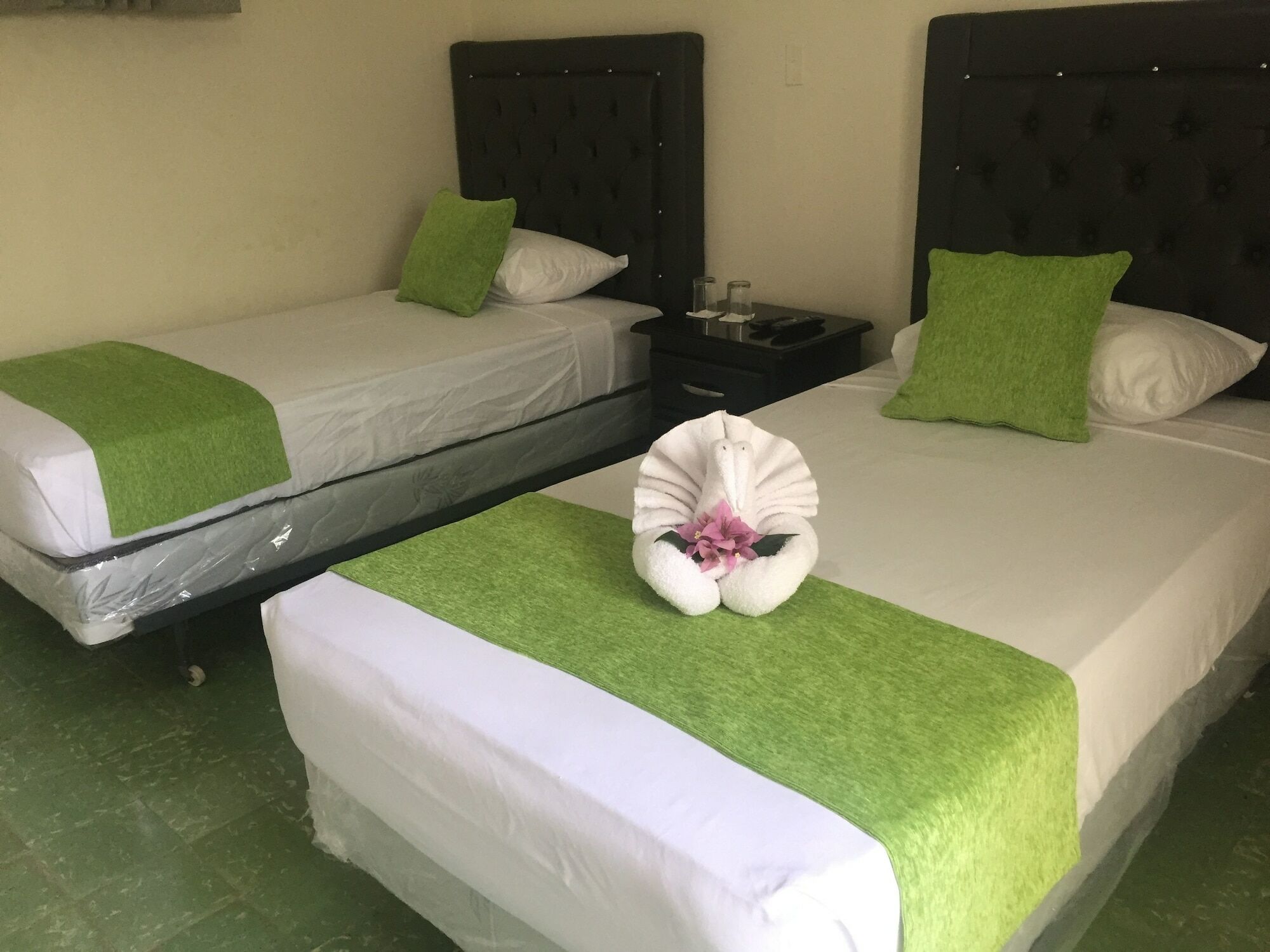Arboleda Hostal Santo Domingo Ngoại thất bức ảnh
